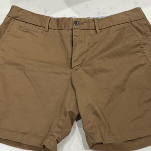 Men's Flat-Front Cotton Shorts in Brown